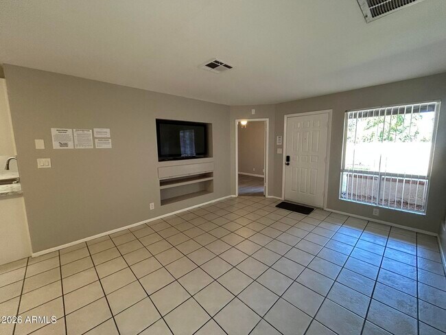 Photo - 195 N Cottonwood St