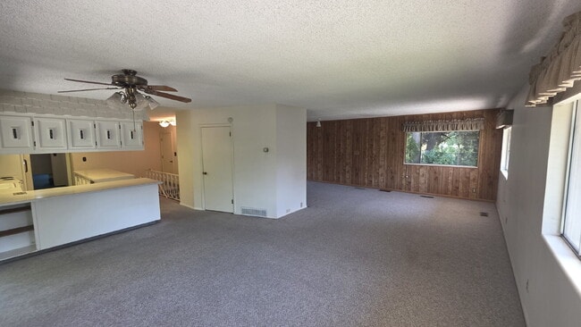 Photo - 3565 Eccles Ave Unidad Up