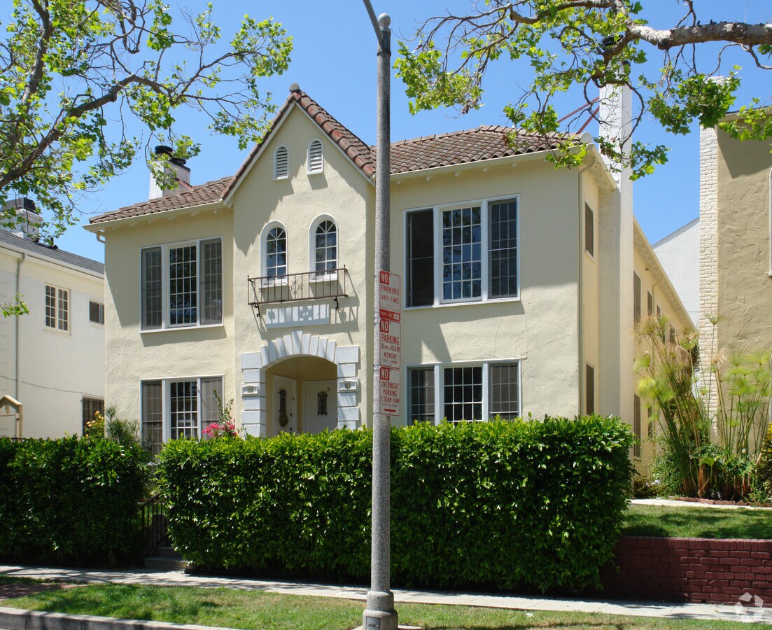 Photo - 153 S Maple Dr