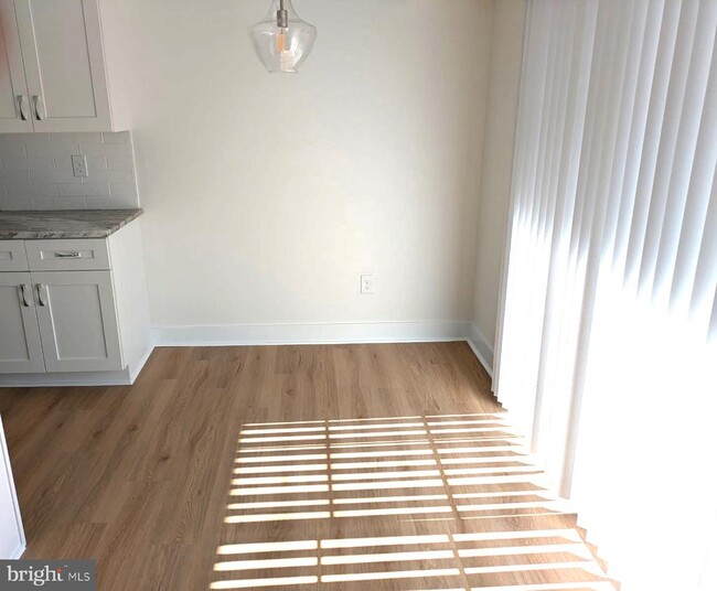 Photo - 2020 Beacon Hill Dr Apartment