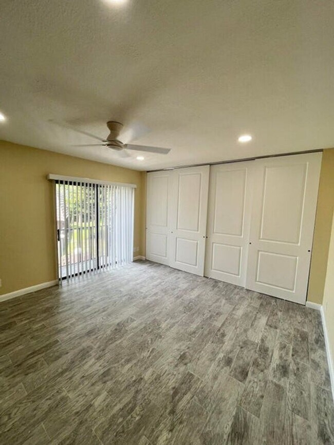 Photo - 1917 N Congress Ave