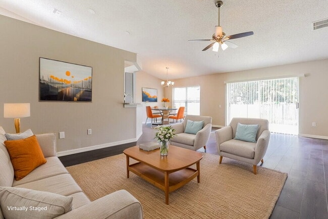 Photo - 26915 Carmen Pl