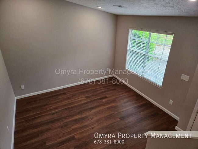 Photo - 1680 Wee Kirk Rd SE