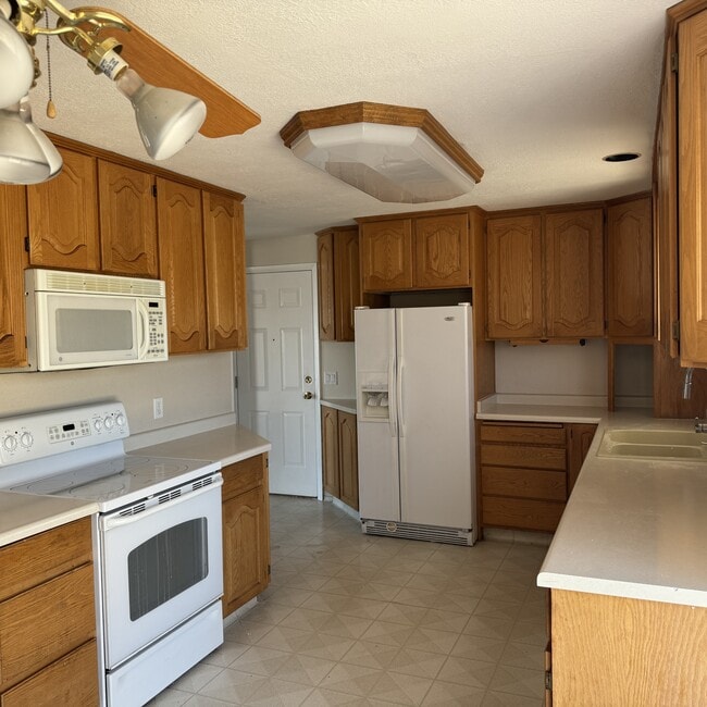 Photo - 4156 Charles Dr