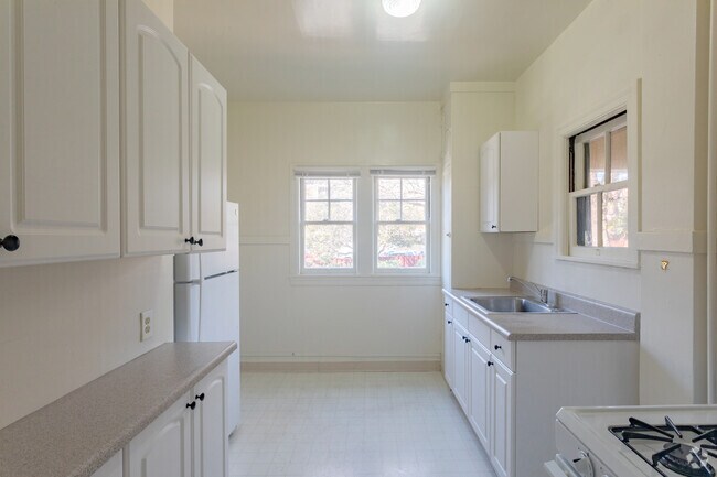 1 habitación, 1 baño, 585 pies cuadrados, cocina