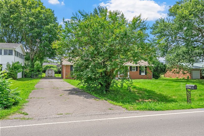 Building Photo - 3 Bedroom Pet Friendly Home For Rent!