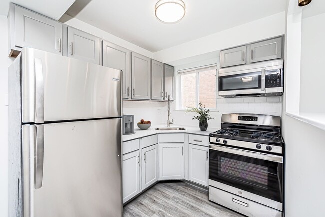 Photo - Congress Hall Apartments