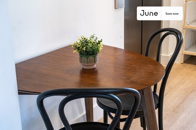 Photo - 2147 P St NW