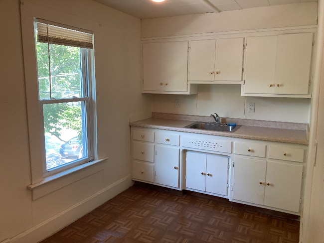 Photo - 623 Main St Unidad 2nd Floor