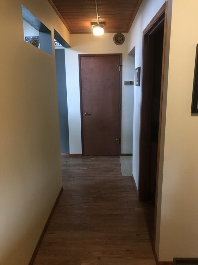 Photo - 17306 Lakeview Blvd