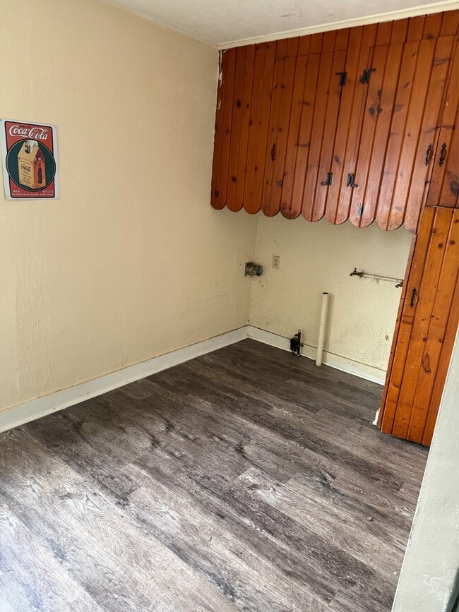 Photo - 1233 2nd Ave S