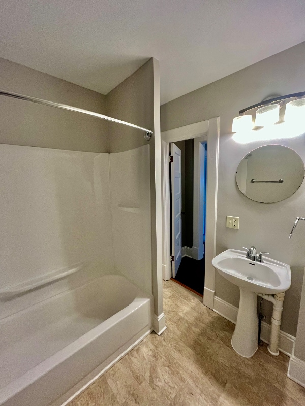 Photo - 122 N 4th St