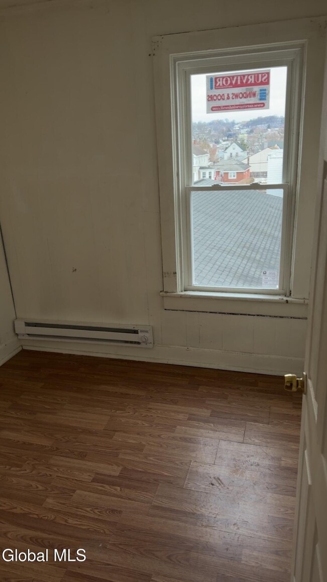 Photo - 96 Myrtle Ave Unidad 2