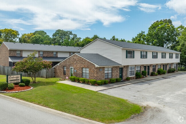 Oakridge Townhouses