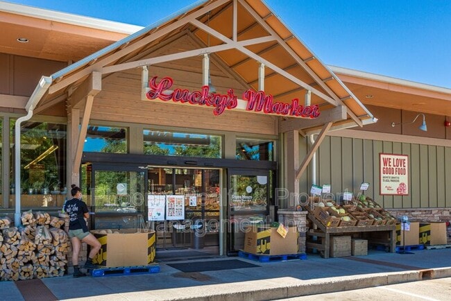 Photo - 1237 Elder Ave Unit #6