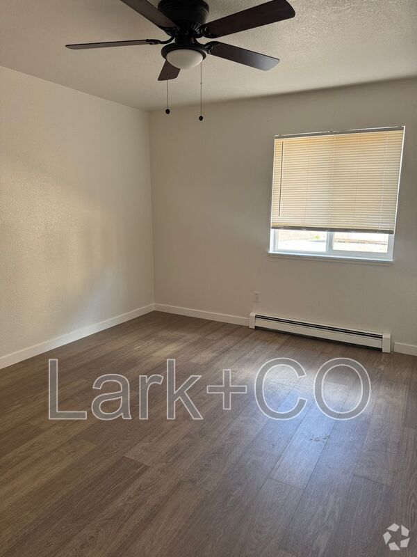 Building Photo - 3014 Mallard Dr Rental