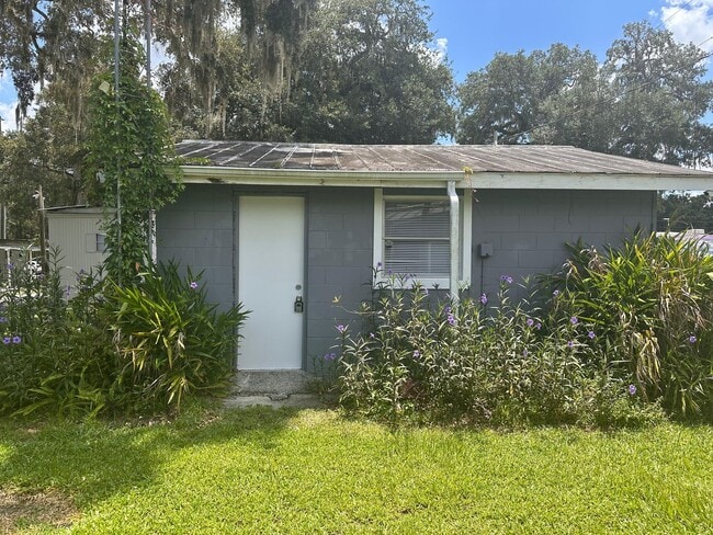 1 bed / 1 bath - $750 - 1 bed / 1 bath - $750 Apartment Unit Lot 36-AP