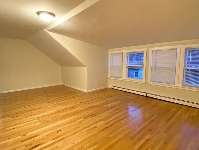 185 Beacon St Unit 2