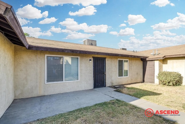 Building Photo - 3817 K St Unit 3817 K St #C