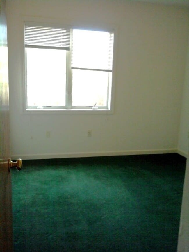 Photo - WHAT’S SPECIAL COMFORTABLE SHARED SPACE BRIGHT OPEN-CONCEPT LAYOUT DINING AREA SPACIOUS TOWNHOUSE... Unidad 03