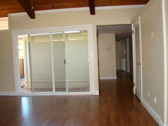 Photo - 606 Millich Dr Unit 606B