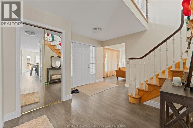 Photo - 5740 Wayne St