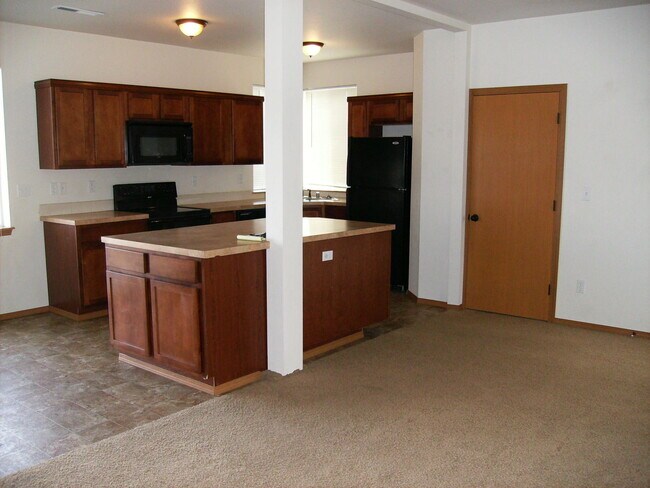 Photo - 1236 Malaga Ave Unit B