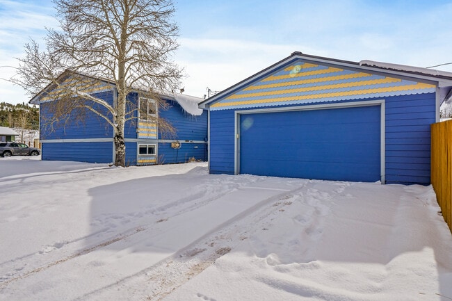 Photo - 461 Cascade Cir