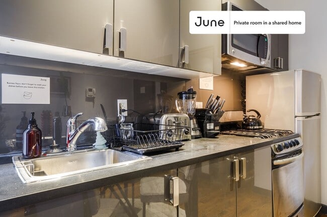 Photo - Room in Shared 4 bed/2 bath home Unidad C