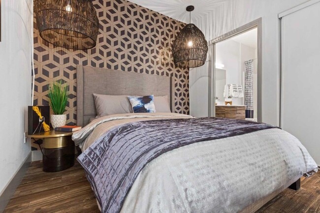 Photo - REVERB at Spring Valley