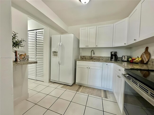 Photo - 8311 SW 142nd Ave Unit J205