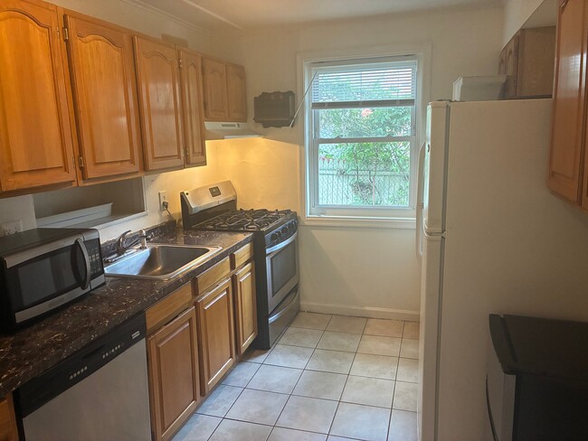 Photo - 5540 60th Ave
