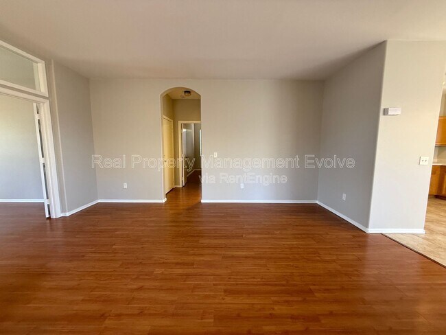 Photo - 8720 E Knowles Ave