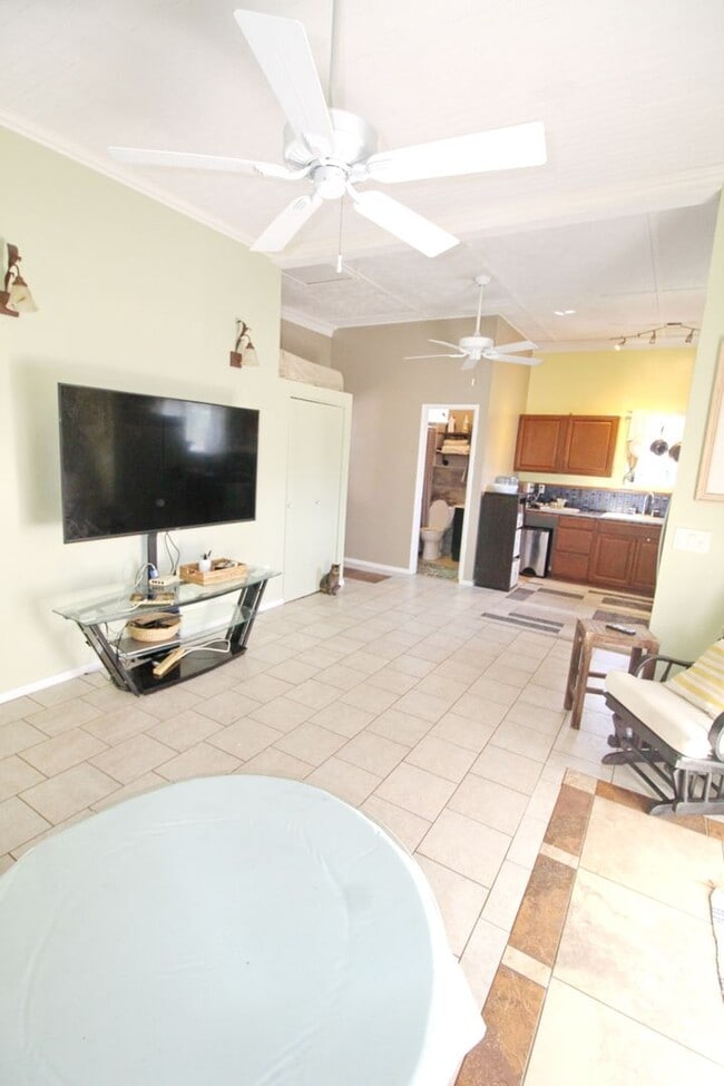 Photo - Remodeled Furnished 2 bed / 2 Bath Ohana in Waiehu - Includes Most Utilities