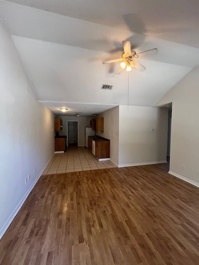 Photo - 2009 S 8th St Unit Apt  B