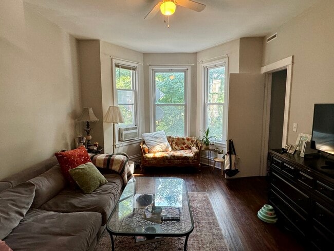 Photo - 1322 W Melrose St Unidad 2