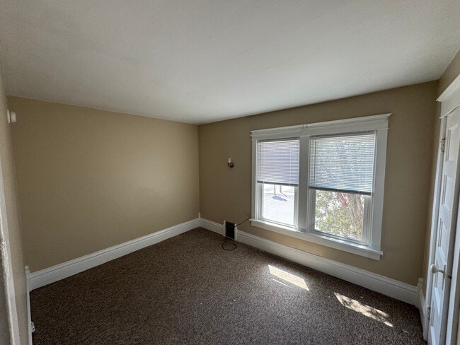 Photo - 1938 W 4th St Unit 1938 2nd Floor