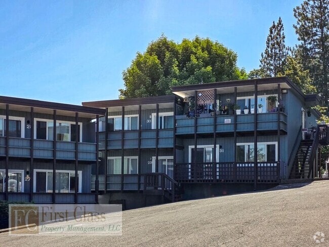 Building Photo - 12345 SW Hall Blvd Unit 29 Rental