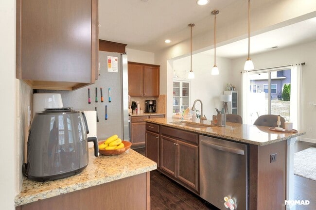 Photo - 5620 Garrow Glen Rd