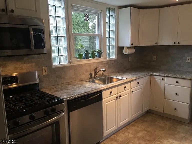 Photo - 21 Cobb Pl