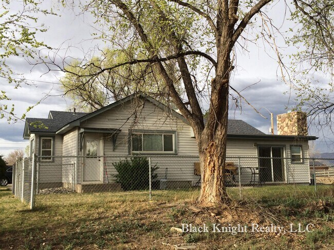 Photo - 470 E Scenic Dr