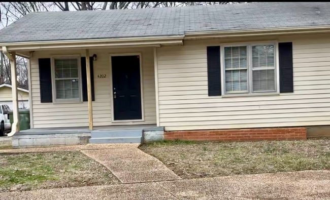 Photo - 4202 Cloverdale Dr NW