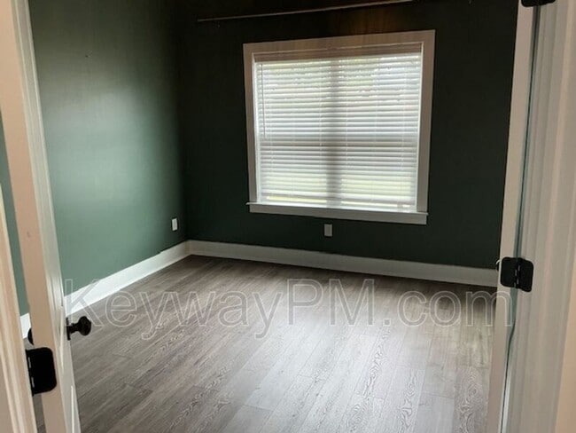 Photo - 658 Broadsword Wy