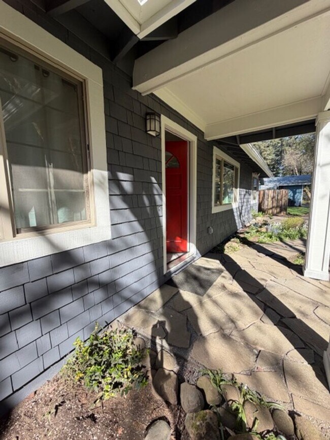 Photo - 18021 SW Tualata Ave