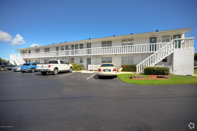 Building Photo - 2186 Jimmy Buffett Mem Hwy Unit 2a Rental