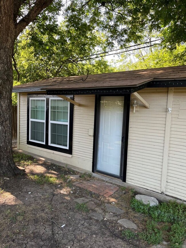 2937 Wilkinson Ave., Back Unit, Ft. Worth Rental Para alquiler en