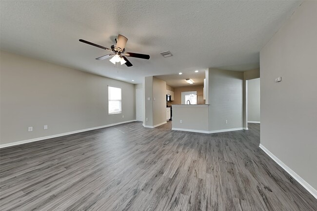 Photo - 16825 Greenhouse St