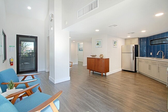 Photo - Broadway Vista