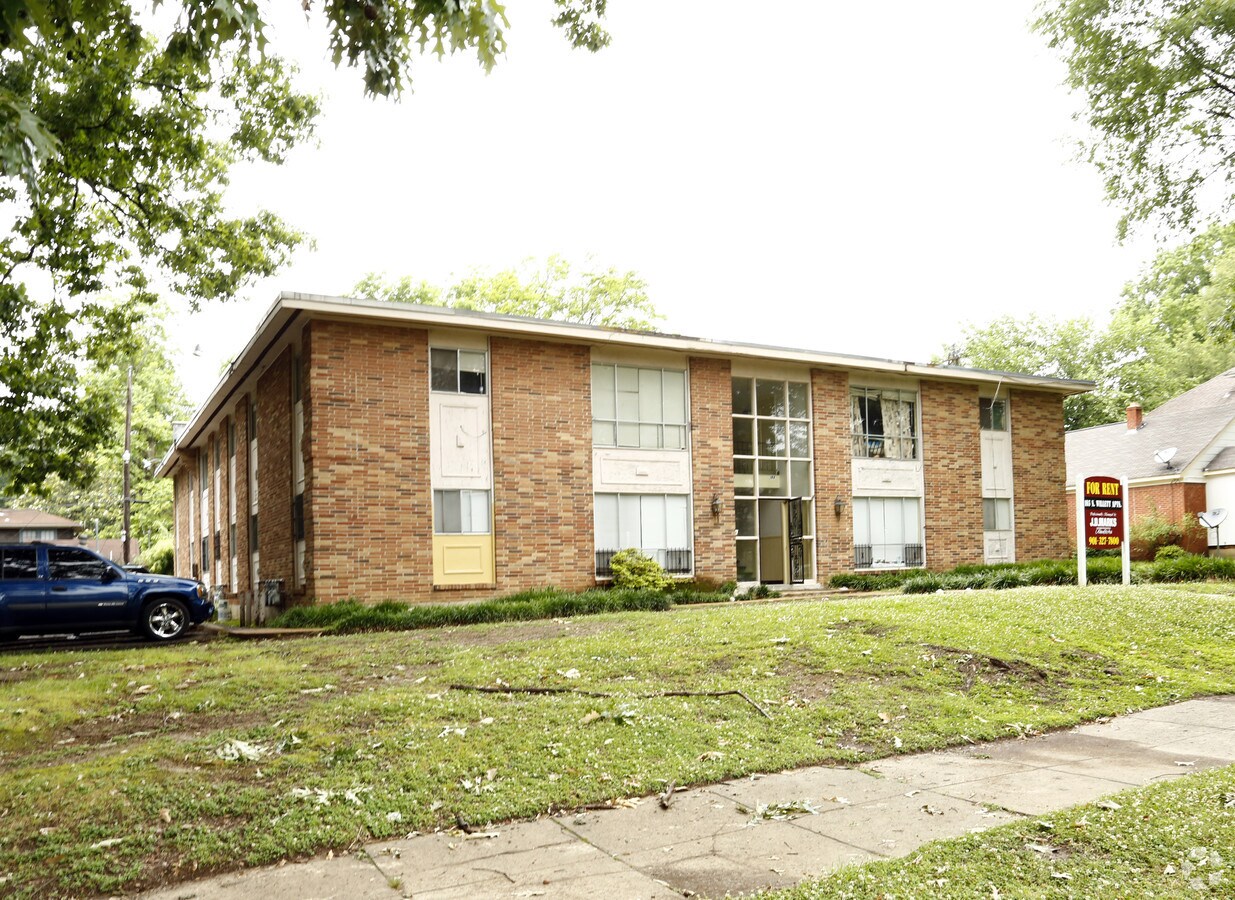 Photo - 103 N Willett St Apartments