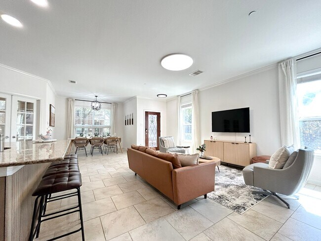 Photo - 19 Umbria Ln